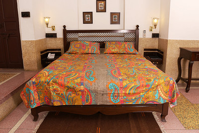 33% OFF on Soundarya Cotton Printed Double Bedsheet