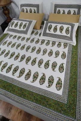 50% OFF on Heritagefabs Cotton Printed Double Bedsheet