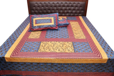 60% OFF on Buy Clues Cotton Geometric Double Bedsheet