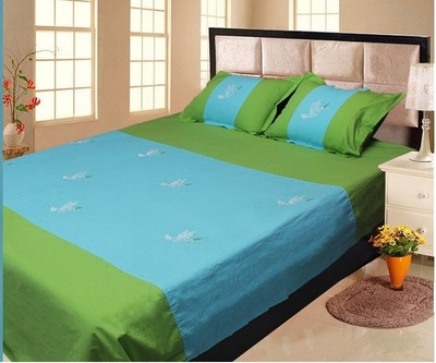 37% OFF on Lullabies By Sukuma Cotton Solid Double King Bedsheet