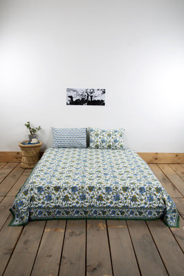 55% OFF on Chromatic Collection Cotton Floral Double Bedsheet 1 Bed Sheet, 2 Pillow Cover, Blue