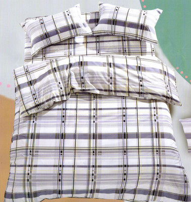 73% OFF on Trendy Home Polycotton Checkered Double Bedsheet 1 Bedsheet, 2Pillow covers, Multicolor