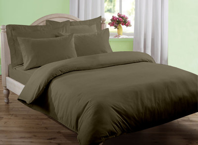 15% OFF on Qubz Cotton Solid King Bedsheet