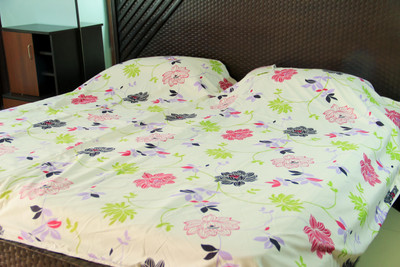 36% OFF on Ramabhakta Floral Single Quilt & Comforter 36% OFF on Ramabhakta Floral Single Quilt & Comforter