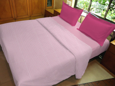 20% OFF on Hemlines Polka Double Duvet 20% OFF on Hemlines Polka Double Duvet