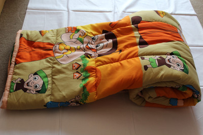 50% OFF on Blankets World Abstract Single Comforter