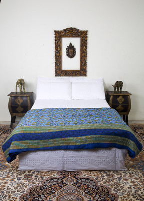 18% OFF on Carpet & Textile Floral Double Quilt & Comforter