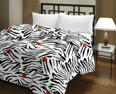 58% OFF on Ayushi Craft & Fashions Double Fleece Blanket