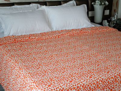 10% OFF on Snuggle Abstract Double Blanket 10% OFF on Snuggle Abstract Double Blanket