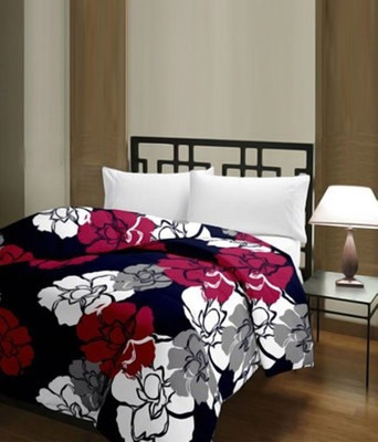 58% OFF on Ayushi Craft & Fashions Double Fleece Blanket 58% OFF on Ayushi Craft & Fashions Double Fleece Blanket