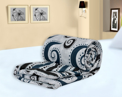 24% OFF on Salona Bichona Striped Single Quilt & Comforter