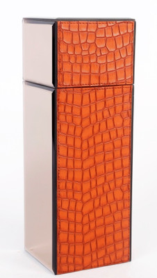 10% OFF on Treasure Hunt Genuine Croco Leather Glass Bottle Rack 10% OFF on Treasure Hunt Genuine Croco Leather Glass Bottle Rack