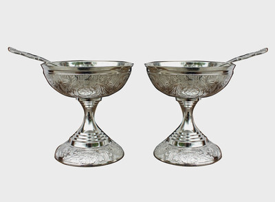 42% OFF on Dekor World Silver Plated Ice Cream Set With Spoon Brass Bowl Set Silver, Pack of 4 42% OFF on Dekor World Silver Plated Ice Cream Set With Spoon Brass Bowl Set Silver, Pack of 4