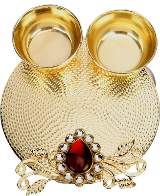 Anisha Creatives Iron 1 - Cup Tealight Holder Set Gold, Pack of 1 Anisha Creatives Iron 1 - Cup Tealight Holder Set Gold, Pack of 1