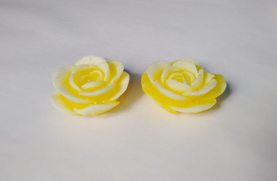 60% OFF on Zanky Rose Shaped Candle 60% OFF on Zanky Rose Shaped Candle