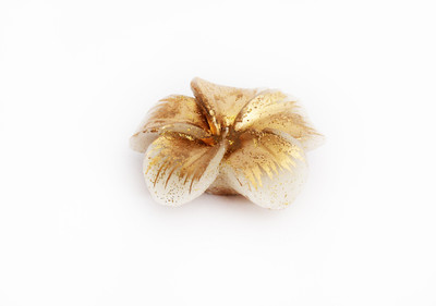 Artistique Floating Gold White Champa Flower Candle Artistique Floating Gold White Champa Flower Candle