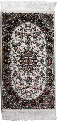 39% OFF on S9home by Seasons Multicolor Polyester Viscose Blend Throw Rug 39% OFF on S9home by Seasons Multicolor Polyester Viscose Blend Throw Rug