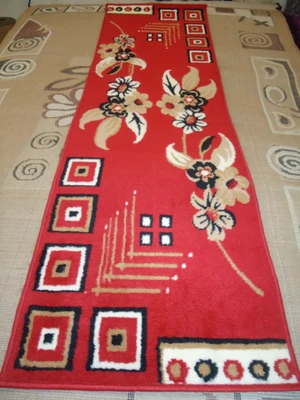 25% OFF on I.C Multicolor Synthetic Carpet