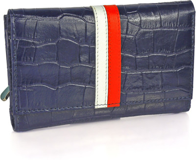 52% OFF on League Leather LL112 Women Casual, Party Blue Leather Clutch 52% OFF on League Leather LL112 Women Casual, Party Blue Leather Clutch