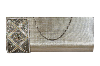 9% OFF on Aarnacraft 597 Women Party Silver Shimmer Fabric Clutch 9% OFF on Aarnacraft 597 Women Party Silver Shimmer Fabric Clutch