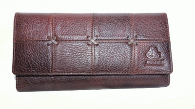 20% OFF on Pranjali Leather Ladies Women Party Brown Genuine Leather Clutch