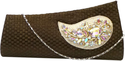 Bhamini Chequered Jute With Rainbow Hued Brooch Women Party Brown Jute Clutch Bhamini Chequered Jute With Rainbow Hued Brooch Women Party Brown Jute Clutch
