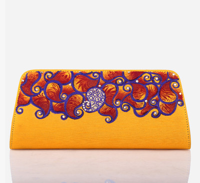 78% OFF on Rangrage Handpainted Plush Paisley Ladies Women Casual Yellow Silk Clutch