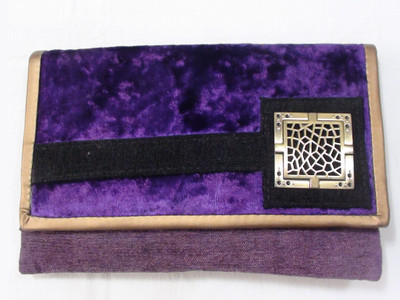 50% OFF on Fashion Jamun Women Casual, Party Purple Velvet Clutch 50% OFF on Fashion Jamun Women Casual, Party Purple Velvet Clutch