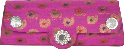 Freddys Fancy Silk Women Casual Pink Silk Clutch