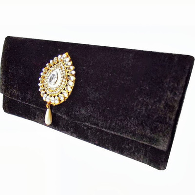55% OFF on Moksh NX27BK170 Women Casual, Party Black Velvet Clutch 55% OFF on Moksh NX27BK170 Women Casual, Party Black Velvet Clutch