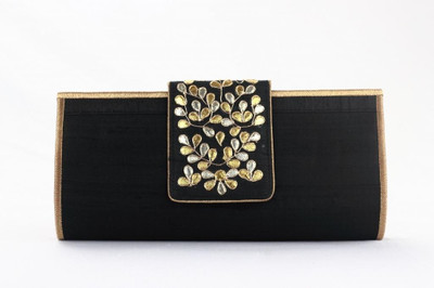 29% OFF on Evokriti Women Casual, Party Black Silk Clutch