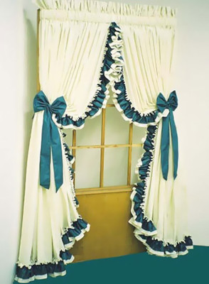 25% OFF on Schwof Cotton White Abstract Eyelet Curtain 25% OFF on Schwof Cotton White Abstract Eyelet Curtain