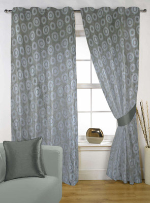 72% OFF on Kings Savan Polycotton Grey Printed Eyelet Curtain 72% OFF on Kings Savan Polycotton Grey Printed Eyelet Curtain