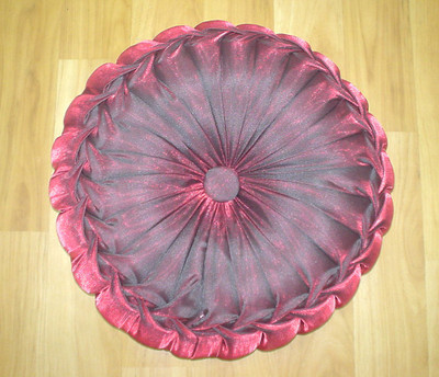 51% OFF on Al Falah International Abstract Cushions Cover 51% OFF on Al Falah International Abstract Cushions Cover