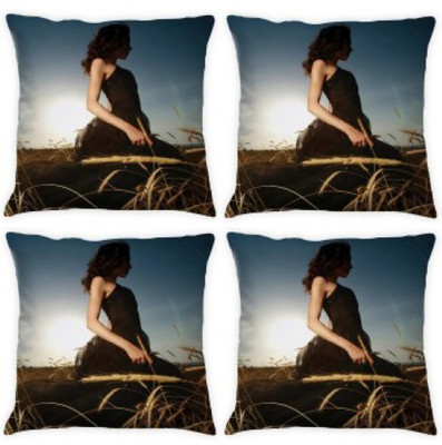 85% OFF on Amore Abstract Cushions Cover 85% OFF on Amore Abstract Cushions Cover
