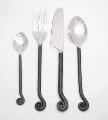 20% OFF on Carvers Stainless Steel Cutlery Set Pack of 16 20% OFF on Carvers Stainless Steel Cutlery Set Pack of 16