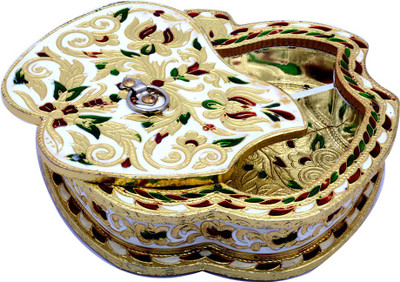 55% OFF on Craft mansion Apple style dry fruits box Wooden Decorative Platter Multicolor 55% OFF on Craft mansion Apple style dry fruits box Wooden Decorative Platter Multicolor