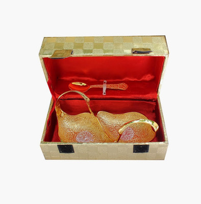 4% OFF on Dekor World Duck Shape Supari Dan with Spoon Brass Decorative Platter Gold 4% OFF on Dekor World Duck Shape Supari Dan with Spoon Brass Decorative Platter Gold