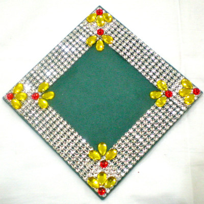 37% OFF on Zelos Wooden Decorative Platter Green 37% OFF on Zelos Wooden Decorative Platter Green