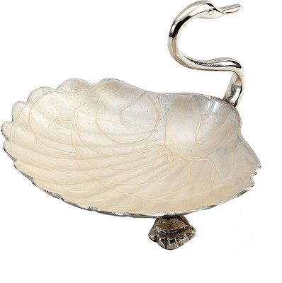 20% OFF on Aapno Rajasthan Brass Decorative Platter Silver 20% OFF on Aapno Rajasthan Brass Decorative Platter Silver