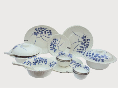 13% OFF on Maria Glossy Melamine Pack of 32 Dinner Set 13% OFF on Maria Glossy Melamine Pack of 32 Dinner Set