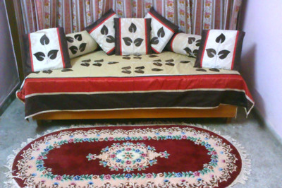 39% OFF on Isha Collections Silk, Cotton, Velvet Floral Diwan Set 39% OFF on Isha Collections Silk, Cotton, Velvet Floral Diwan Set