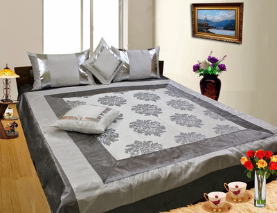 50% OFF on Dekor World Double Velvet, Cotton, Polyester Duvet Cover