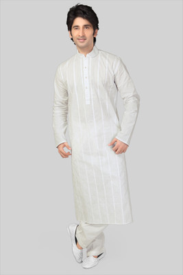 33% OFF on Fashion Curries Men's Kurta and Pyjama Set 33% OFF on Fashion Curries Men's Kurta and Pyjama Set