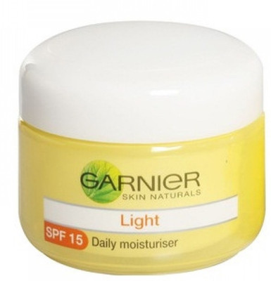 Garnier Light Oil Free Daily Fairness Moisturizer 40 g