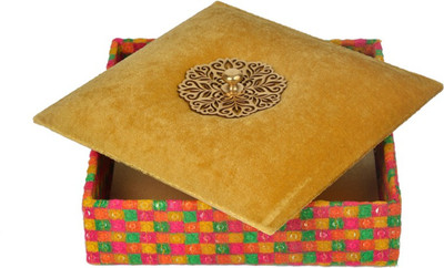 38% OFF on BOE 619 Silk Gift Box