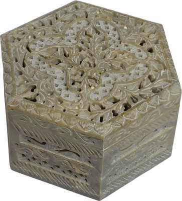 25% OFF on Artist Haat Hand Crafted Natural Jewellery Vanity Case Beige 25% OFF on Artist Haat Hand Crafted Natural Jewellery Vanity Case Beige