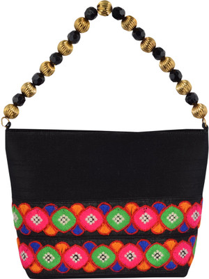 24% OFF on Potlis 44 Hand-held Bag Black 04 24% OFF on Potlis 44 Hand-held Bag Black 04