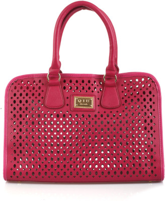 8% OFF on QUI Chic Cut Out Hand-held Bag Pink 8% OFF on QUI Chic Cut Out Hand-held Bag Pink