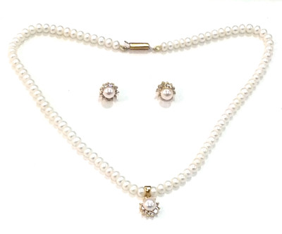 40% OFF on Sri Kapi Pearls Alloy Jewel Set 40% OFF on Sri Kapi Pearls Alloy Jewel Set